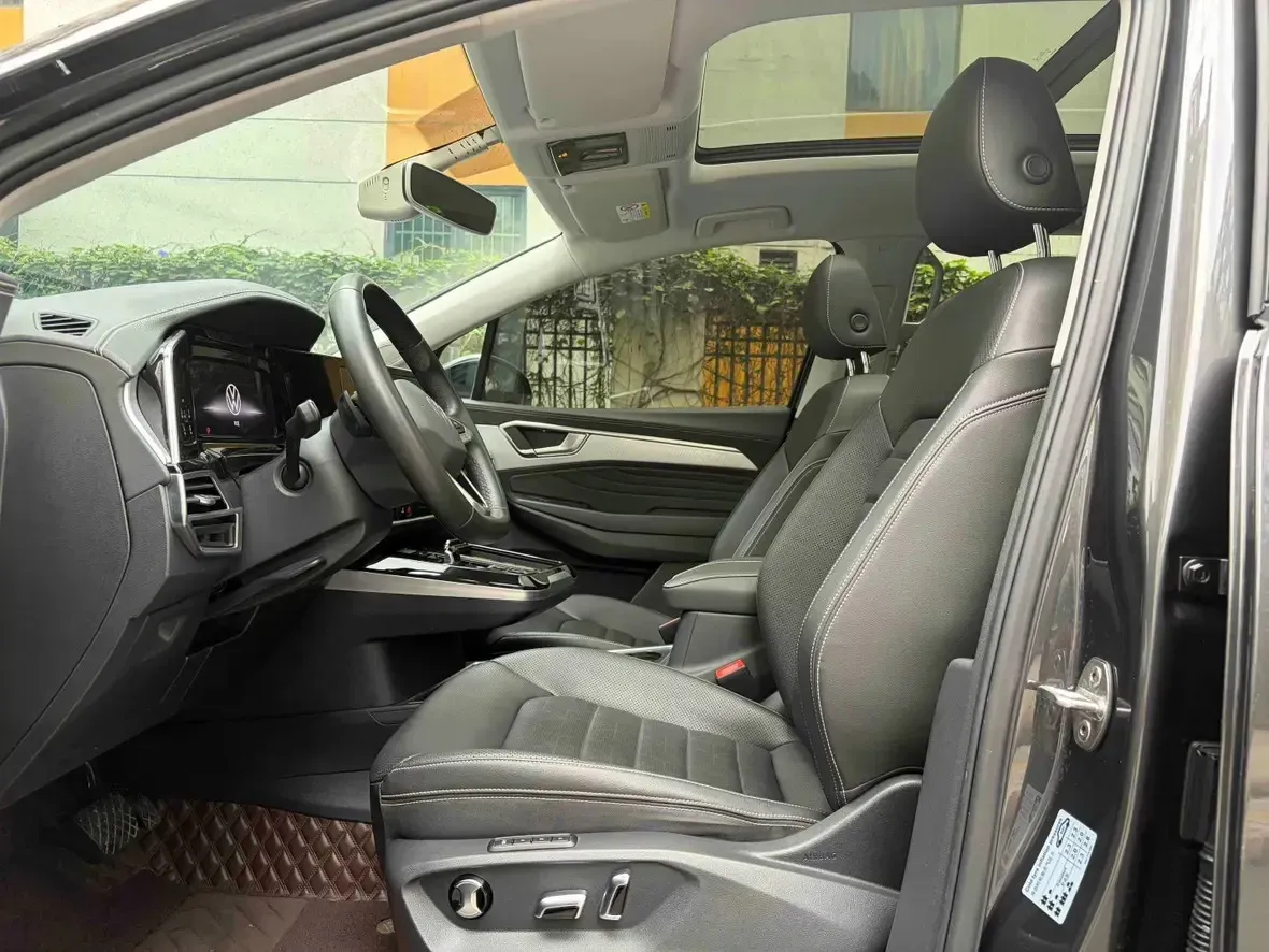 2021 Volkswagen Talagon 2.0T 186HP L4 7DCT,autocango,china used car exporter,china ev exporter,chinese used car exporter,chinese used ev exporter