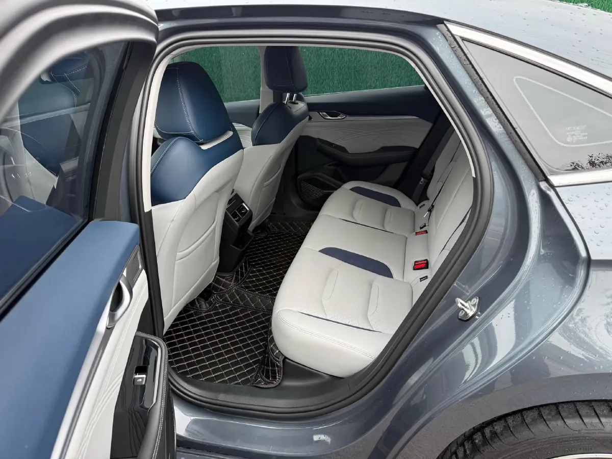 2021 Geely Preface 2.0T 190HP L4 7DCT,autocango,china used car exporter,china ev exporter,chinese used car exporter,chinese used ev exporter