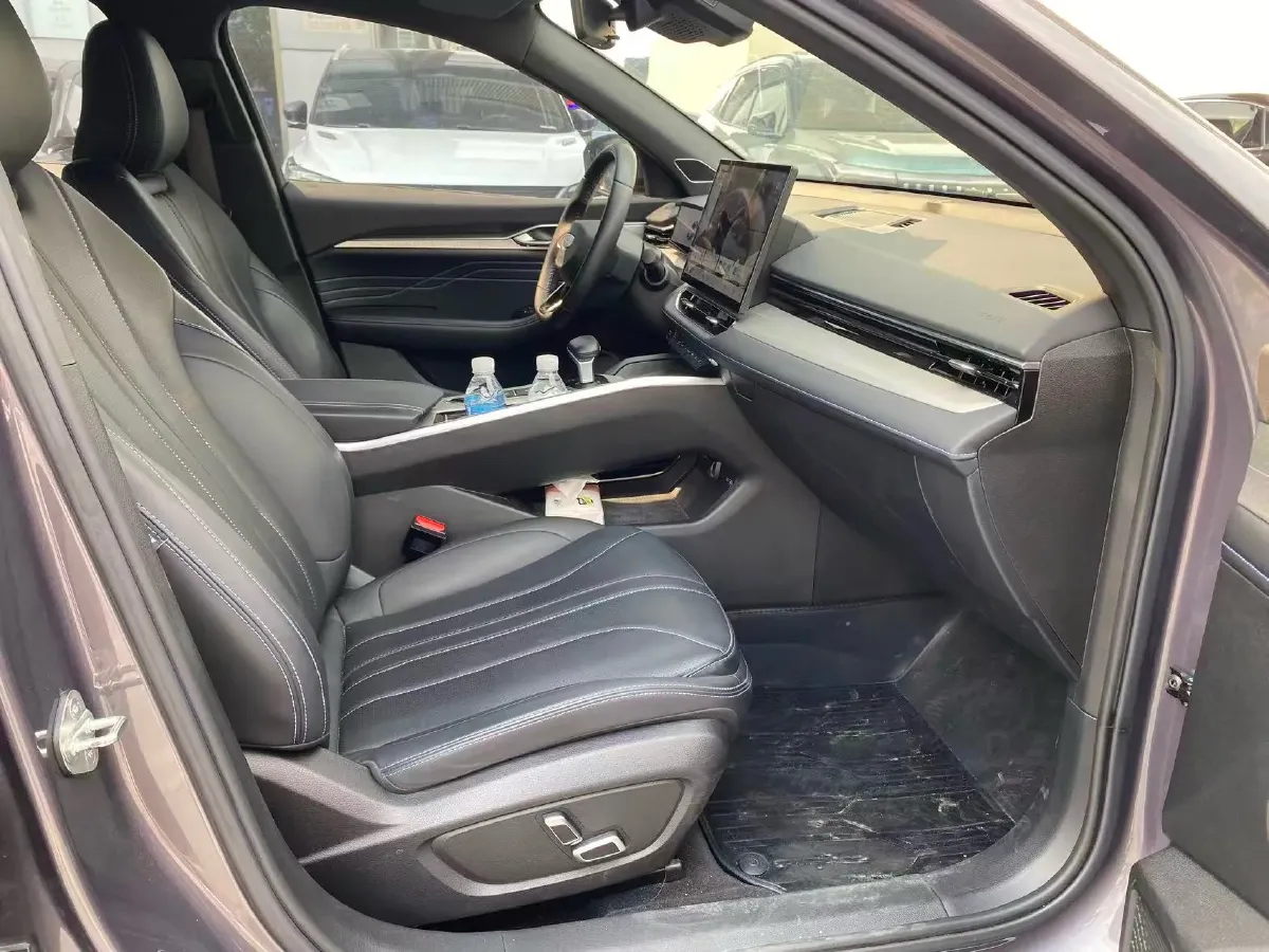 2025 Geely Preface 1.5T 181HP L4 7DCT,autocango,china used car exporter,china ev exporter,chinese used car exporter,chinese used ev exporter