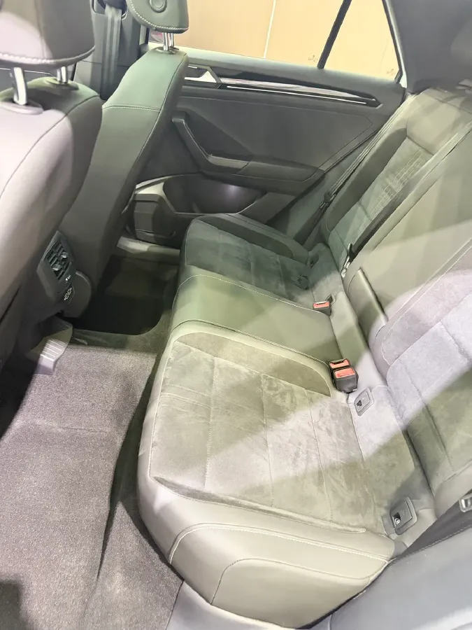 2022 Volkswagen T-Roc 1.4T 150HP L4 7DCT,autocango,china used car exporter,china ev exporter,chinese used car exporter,chinese used ev exporter