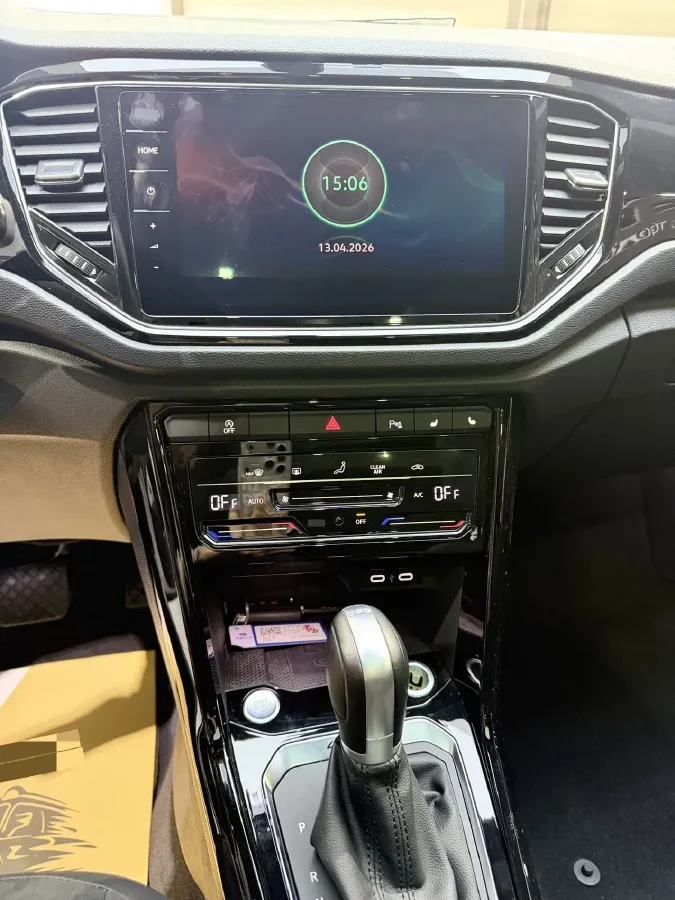 2022 Volkswagen T-Roc 1.4T 150HP L4 7DCT,autocango,china used car exporter,china ev exporter,chinese used car exporter,chinese used ev exporter