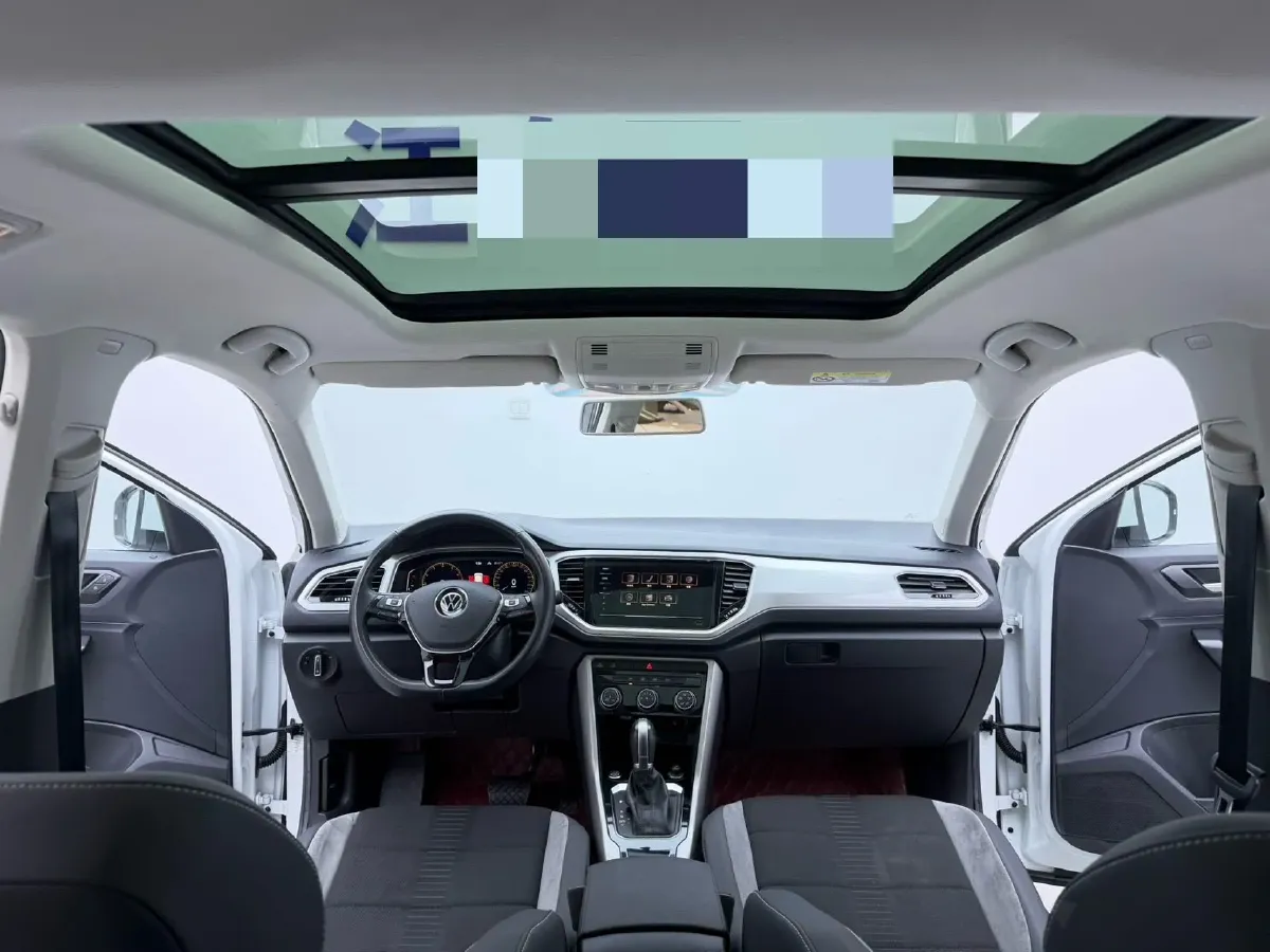 2022 Volkswagen T-Roc 1.4T 150HP L4 7DCT,autocango,china used car exporter,china ev exporter,chinese used car exporter,chinese used ev exporter
