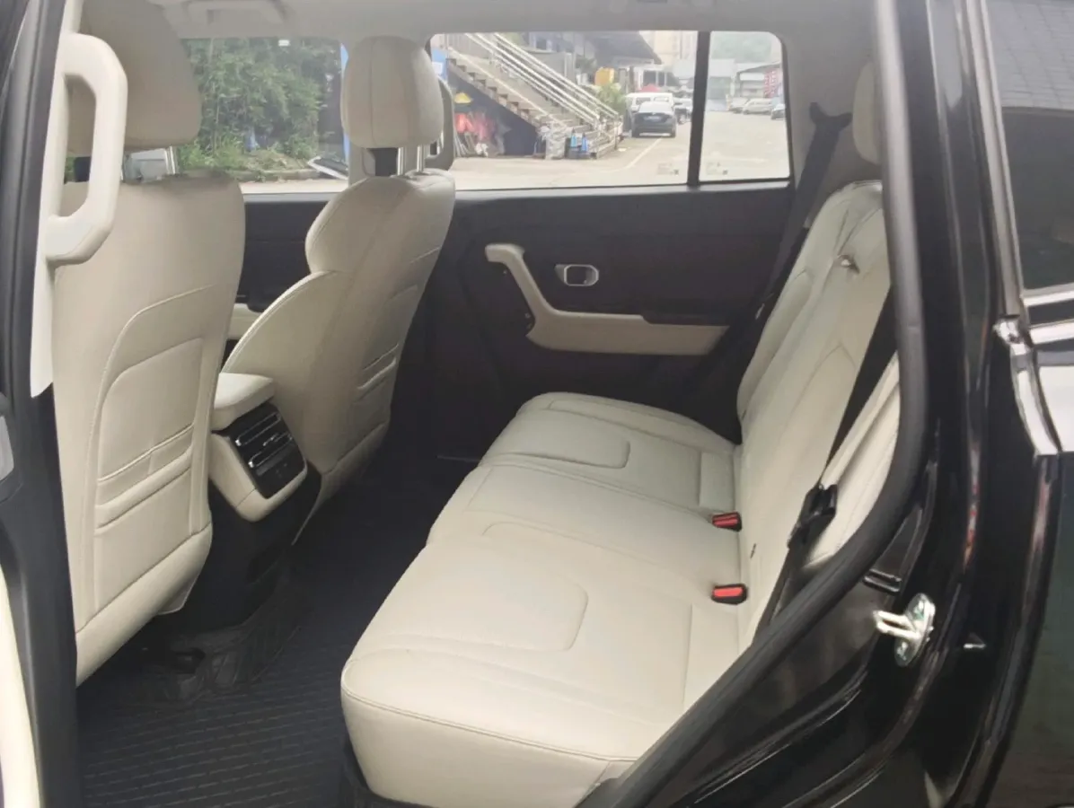 2025 MAXUS XinTu V70 2.0T 150HP L4 9AT,autocango,china used car exporter,china ev exporter,chinese used car exporter,chinese used ev exporter