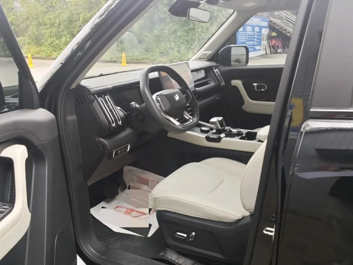 2025 MAXUS XinTu V70 2.0T 150HP L4 9AT,autocango,china used car exporter,china ev exporter,chinese used car exporter,chinese used ev exporter