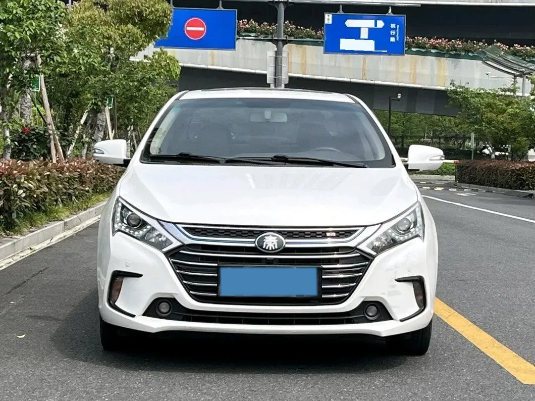 2017 BYD Qin 1.5T 154HP L4 6DCT PHEV 15.2KWH,autocango,china used car exporter,china ev exporter,chinese used car exporter,chinese used ev exporter