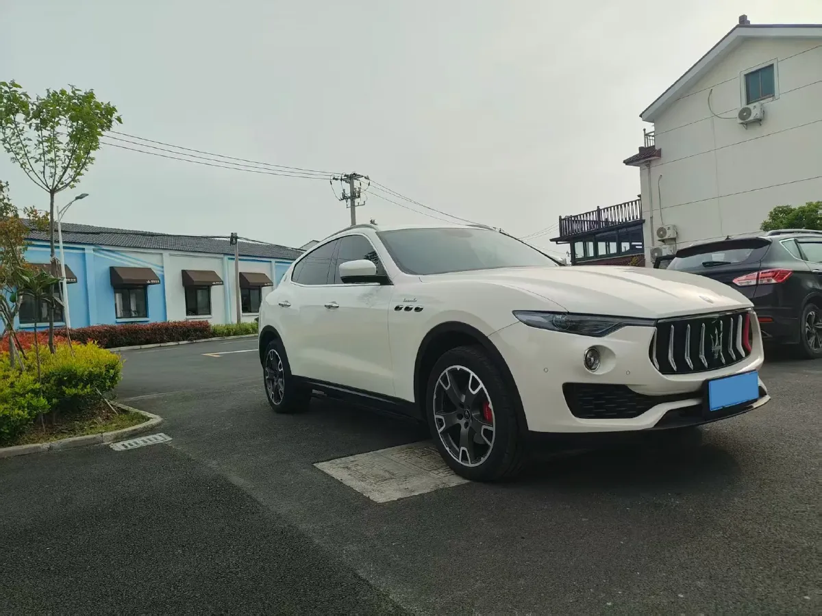 2018 Maserati Levante 3.0T 350HP V6 8AT,autocango,china used car exporter,china ev exporter,chinese used car exporter,chinese used ev exporter