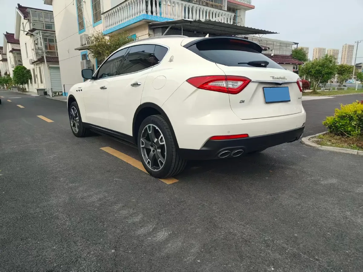2018 Maserati Levante 3.0T 350HP V6 8AT,autocango,china used car exporter,china ev exporter,chinese used car exporter,chinese used ev exporter