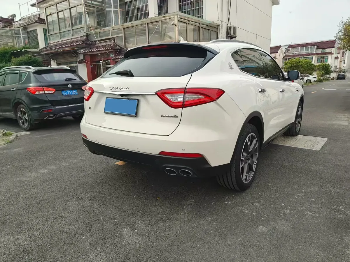 2018 Maserati Levante 3.0T 350HP V6 8AT,autocango,china used car exporter,china ev exporter,chinese used car exporter,chinese used ev exporter
