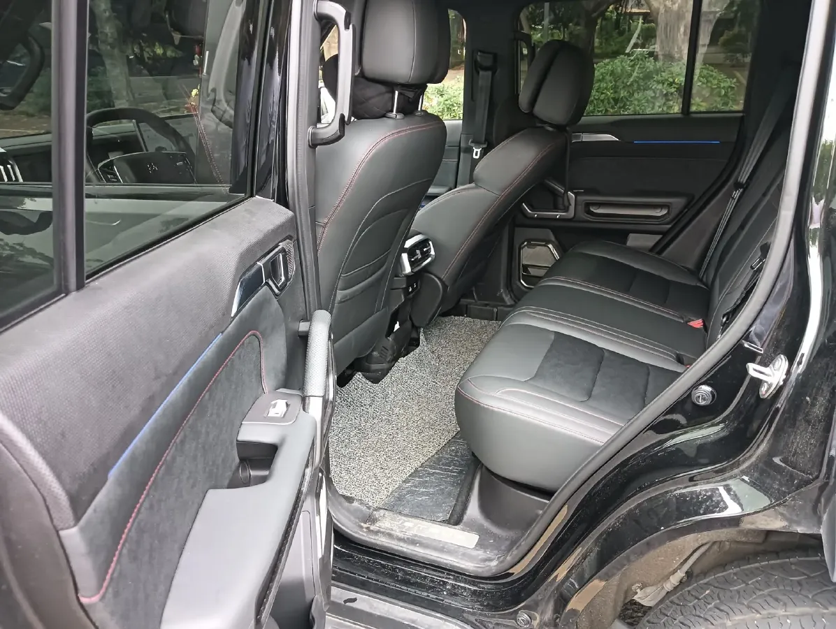 2023 Jetour Traveller 2.0T 254HP L4 7DCT,autocango,china used car exporter,china ev exporter,chinese used car exporter,chinese used ev exporter