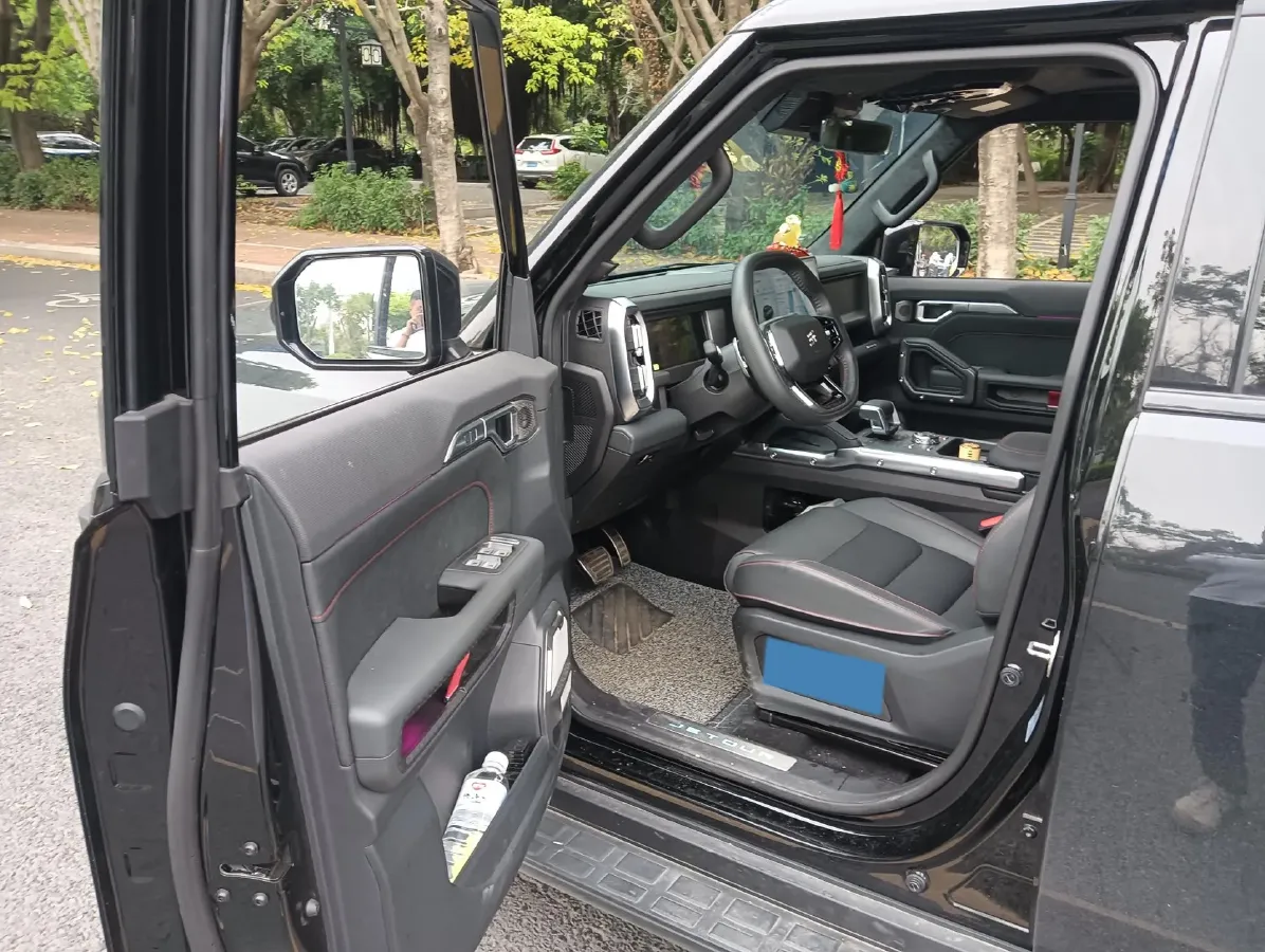 2023 Jetour Traveller 2.0T 254HP L4 7DCT,autocango,china used car exporter,china ev exporter,chinese used car exporter,chinese used ev exporter