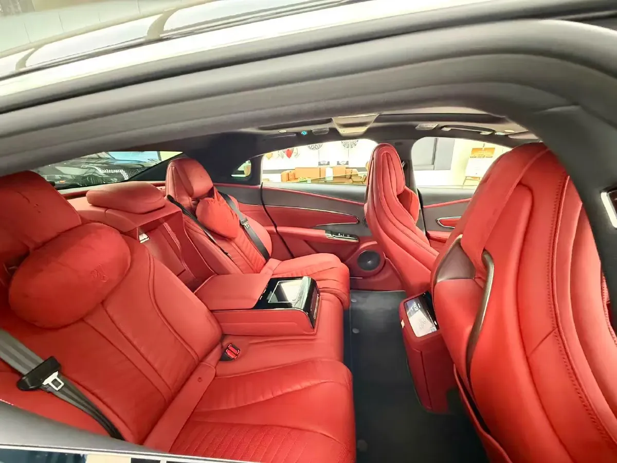 2025 YangWang U7 BEV 135.5KWH,autocango,china used car exporter,china ev exporter,chinese used car exporter,chinese used ev exporter