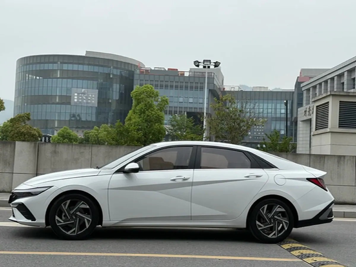 2023 Hyundai Elantra 1.5L 115HP L4 CVT,autocango,china used car exporter,china ev exporter,chinese used car exporter,chinese used ev exporter