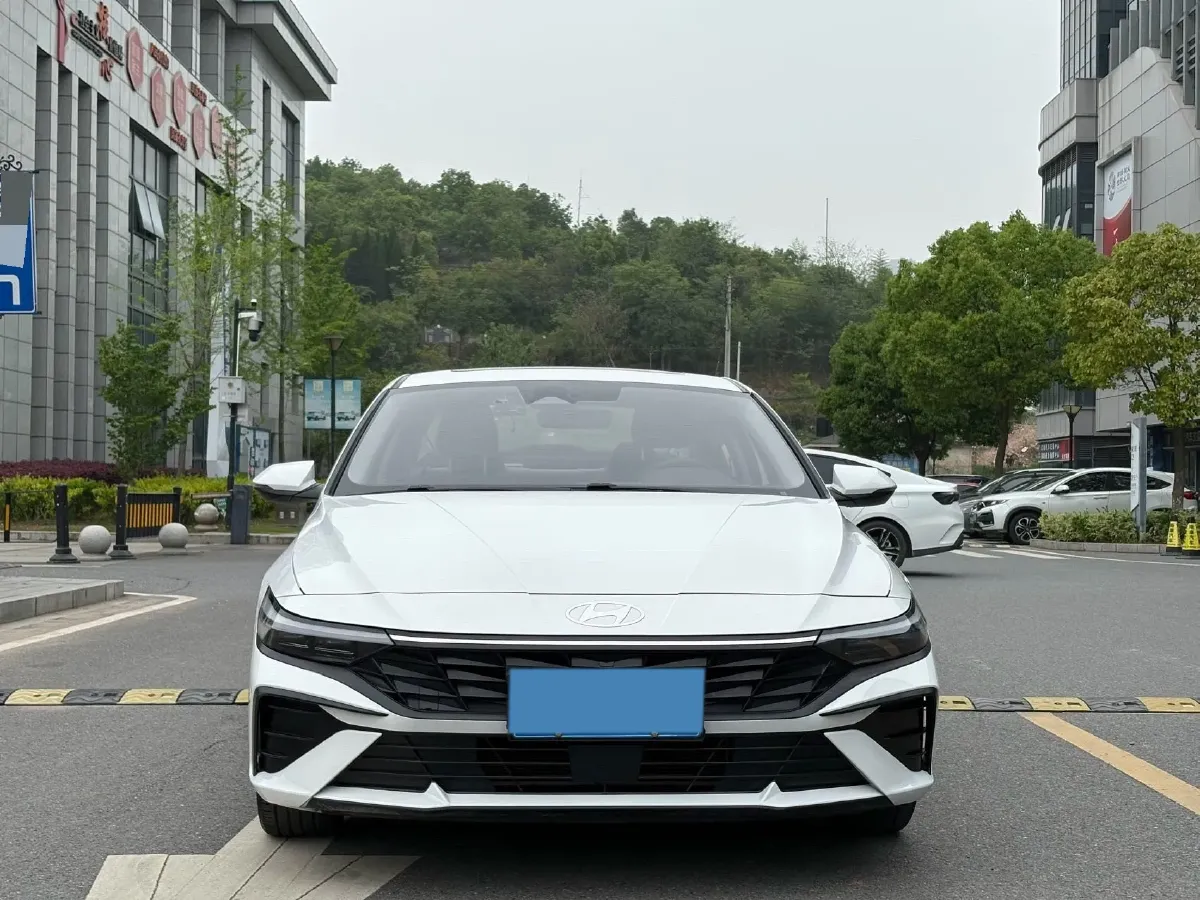 2023 Hyundai Elantra 1.5L 115HP L4 CVT,autocango,china used car exporter,china ev exporter,chinese used car exporter,chinese used ev exporter