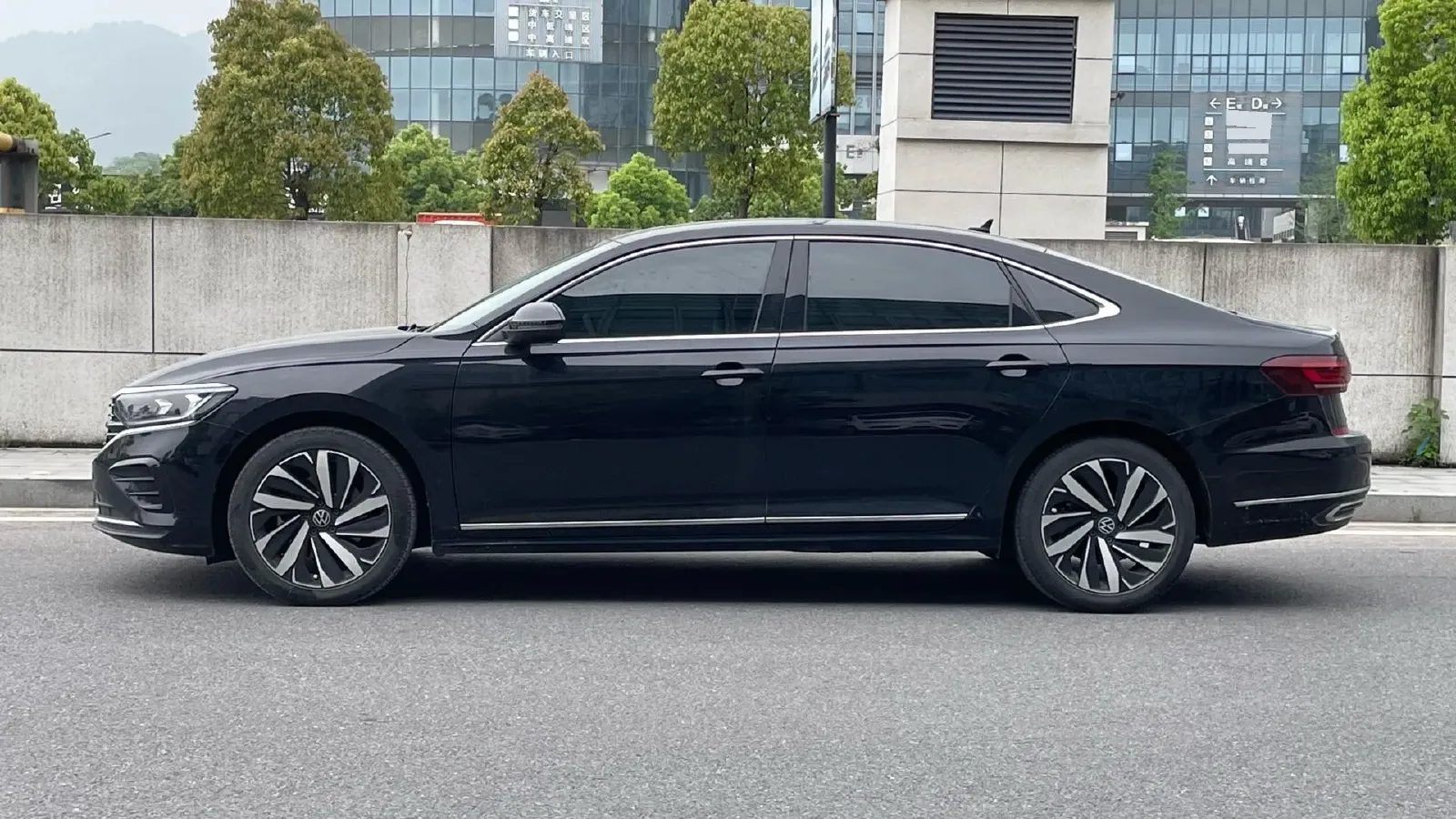 2022 Skoda Kodiak GT 2.0T 186HP L4 7DCT,autocango,china used car exporter,china ev exporter,chinese used car exporter,chinese used ev exporter