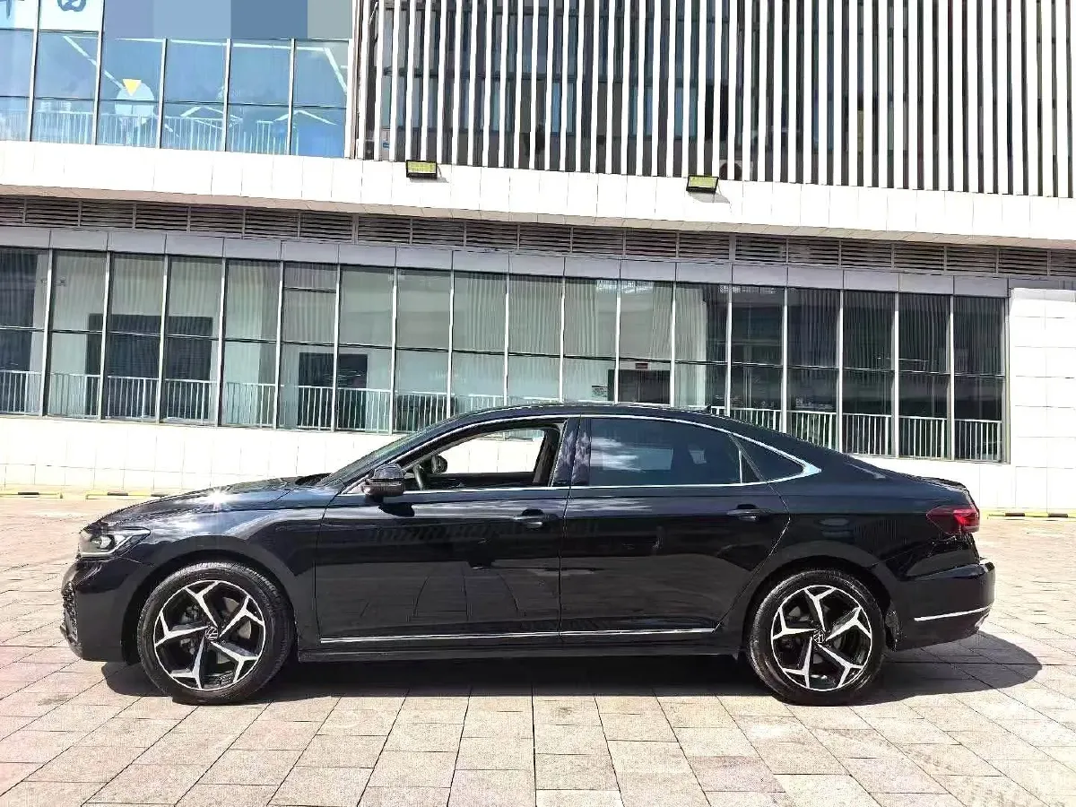 2023 Volkswagen Passat 2.0T 186HP L4 7DCT,autocango,china used car exporter,china ev exporter,chinese used car exporter,chinese used ev exporter