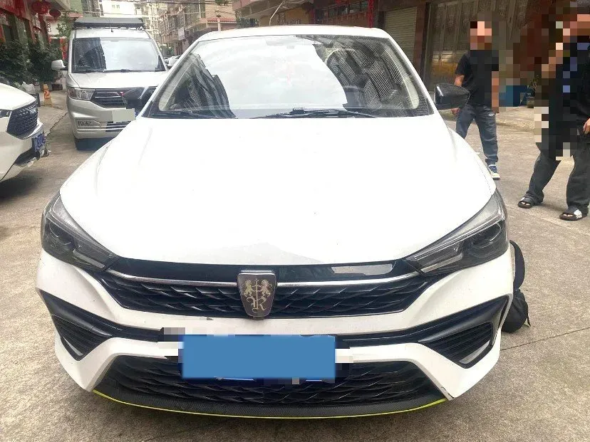 2021 Roewe i5 1.5L 120HP L4 CVT,autocango,china used car exporter,china ev exporter,chinese used car exporter,chinese used ev exporter
