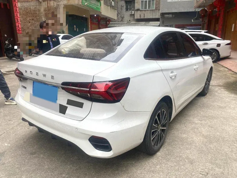 2021 Roewe i5 1.5L 120HP L4 CVT,autocango,china used car exporter,china ev exporter,chinese used car exporter,chinese used ev exporter