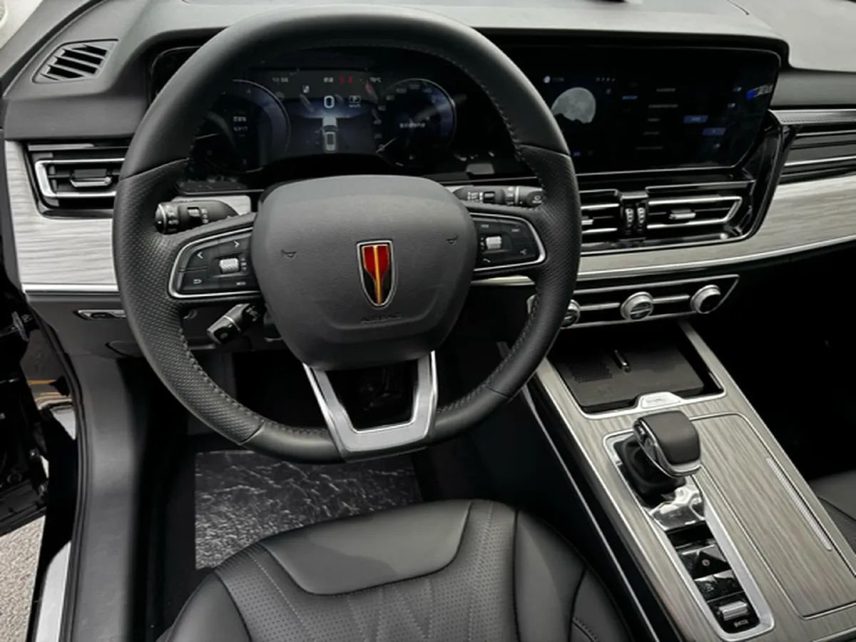 2025 HongQi HS5 2.0T 252HP L4 8AT,autocango,china used car exporter,china ev exporter,chinese used car exporter,chinese used ev exporter