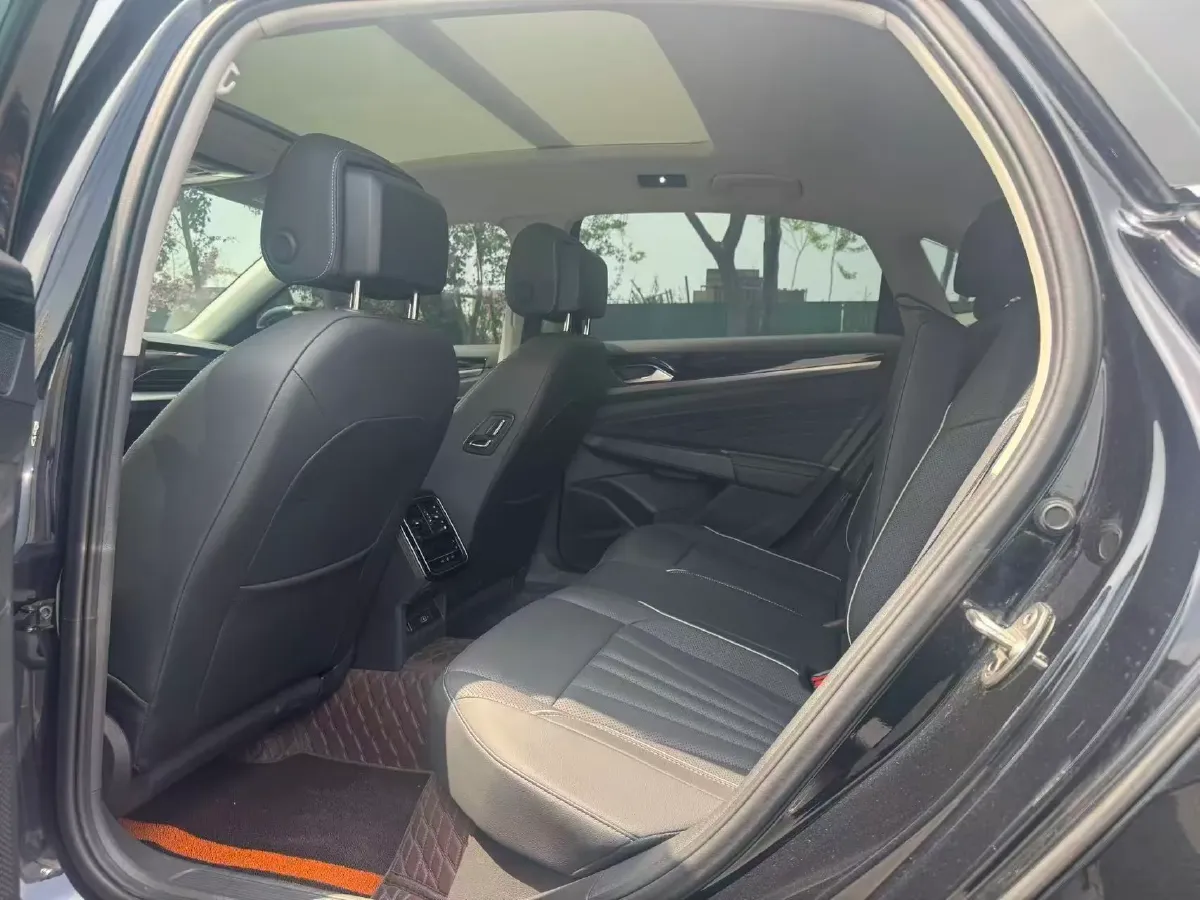 2024 Volkswagen Passat 2.0T 186HP L4 7DCT,autocango,china used car exporter,china ev exporter,chinese used car exporter,chinese used ev exporter