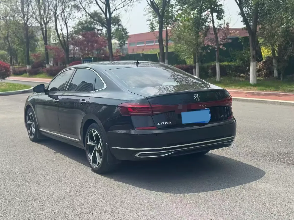 2024 Volkswagen Passat 2.0T 186HP L4 7DCT,autocango,china used car exporter,china ev exporter,chinese used car exporter,chinese used ev exporter