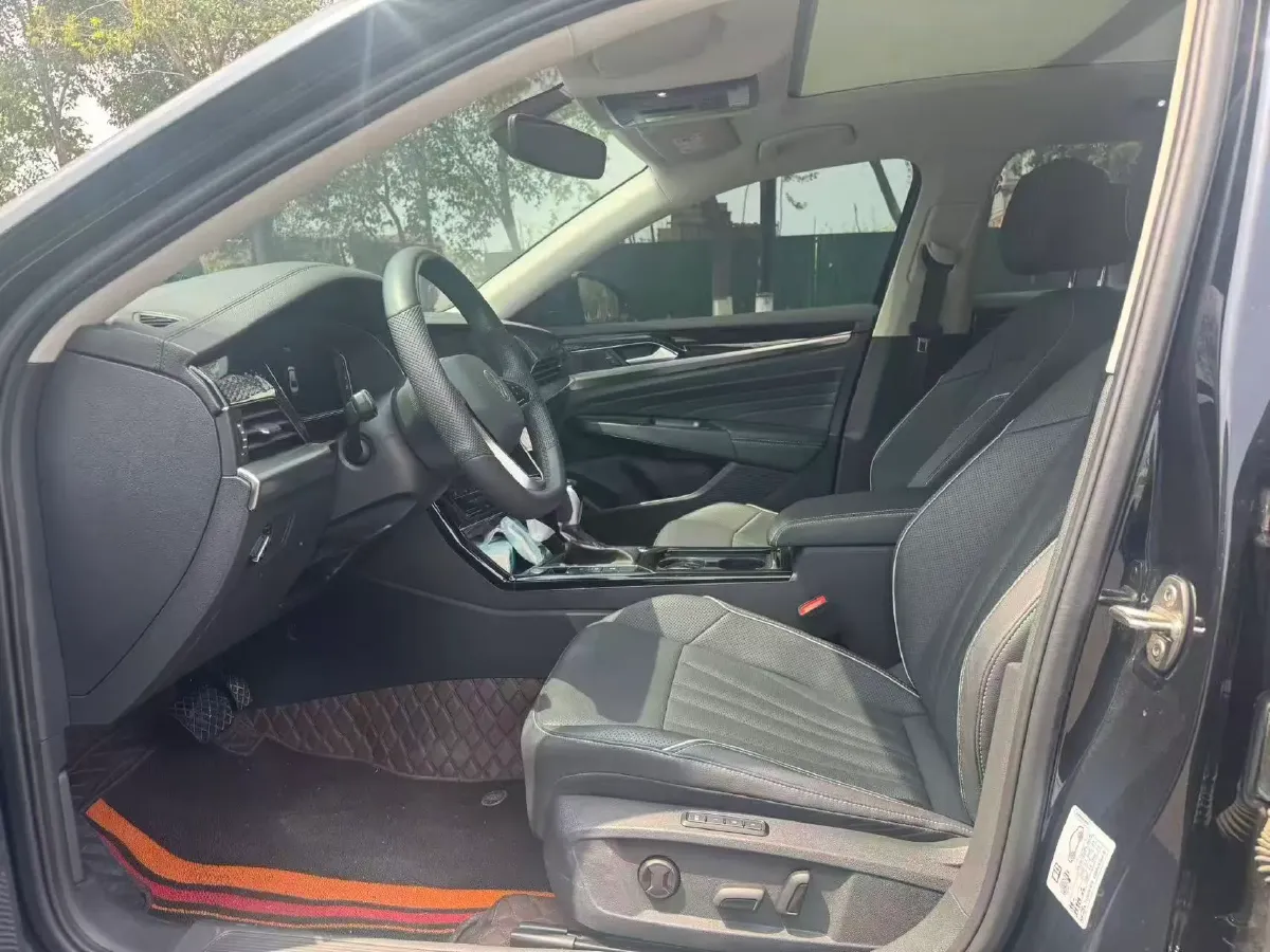 2024 Volkswagen Passat 2.0T 186HP L4 7DCT,autocango,china used car exporter,china ev exporter,chinese used car exporter,chinese used ev exporter