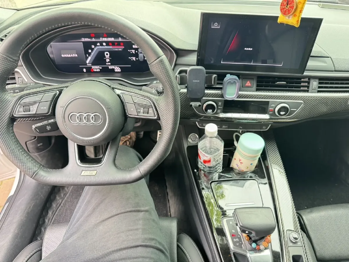 2023 Audi A4L 2.0T 190HP L4 7DCT,autocango,china used car exporter,china ev exporter,chinese used car exporter,chinese used ev exporter