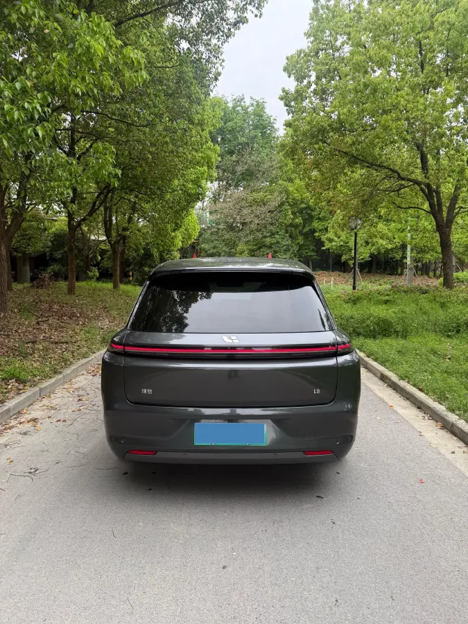 2023 Li L8 Range Extended 154HP REEV 40.9KWH,autocango,china used car exporter,china ev exporter,chinese used car exporter,chinese used ev exporter
