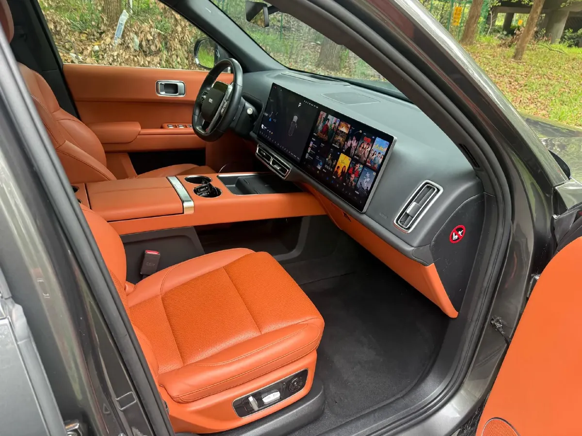 2023 Li L8 Range Extended 154HP REEV 40.9KWH,autocango,china used car exporter,china ev exporter,chinese used car exporter,chinese used ev exporter