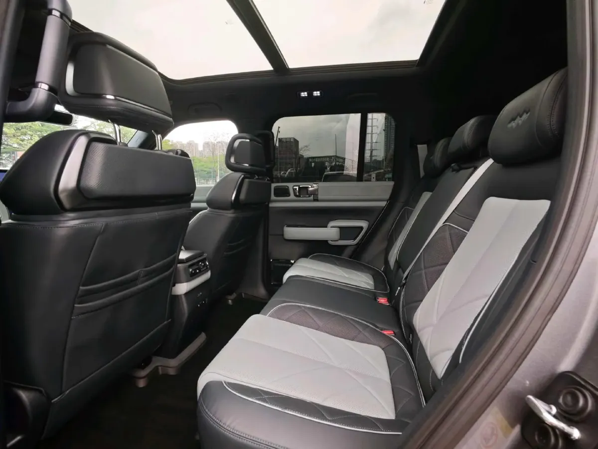 2023 FangChengBao Bao 5 1.5T 194HP L4 E-CVT PHEV 31.8KWH,autocango,china used car exporter,china ev exporter,chinese used car exporter,chinese used ev exporter