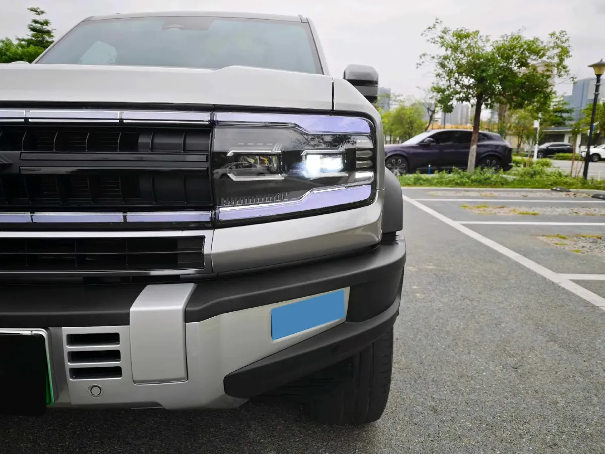 2023 FangChengBao Bao 5 1.5T 194HP L4 E-CVT PHEV 31.8KWH,autocango,china used car exporter,china ev exporter,chinese used car exporter,chinese used ev exporter