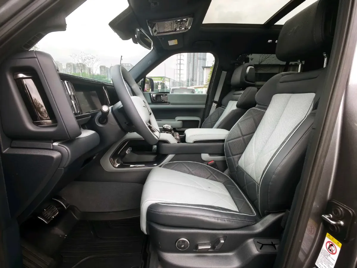 2023 FangChengBao Bao 5 1.5T 194HP L4 E-CVT PHEV 31.8KWH,autocango,china used car exporter,china ev exporter,chinese used car exporter,chinese used ev exporter