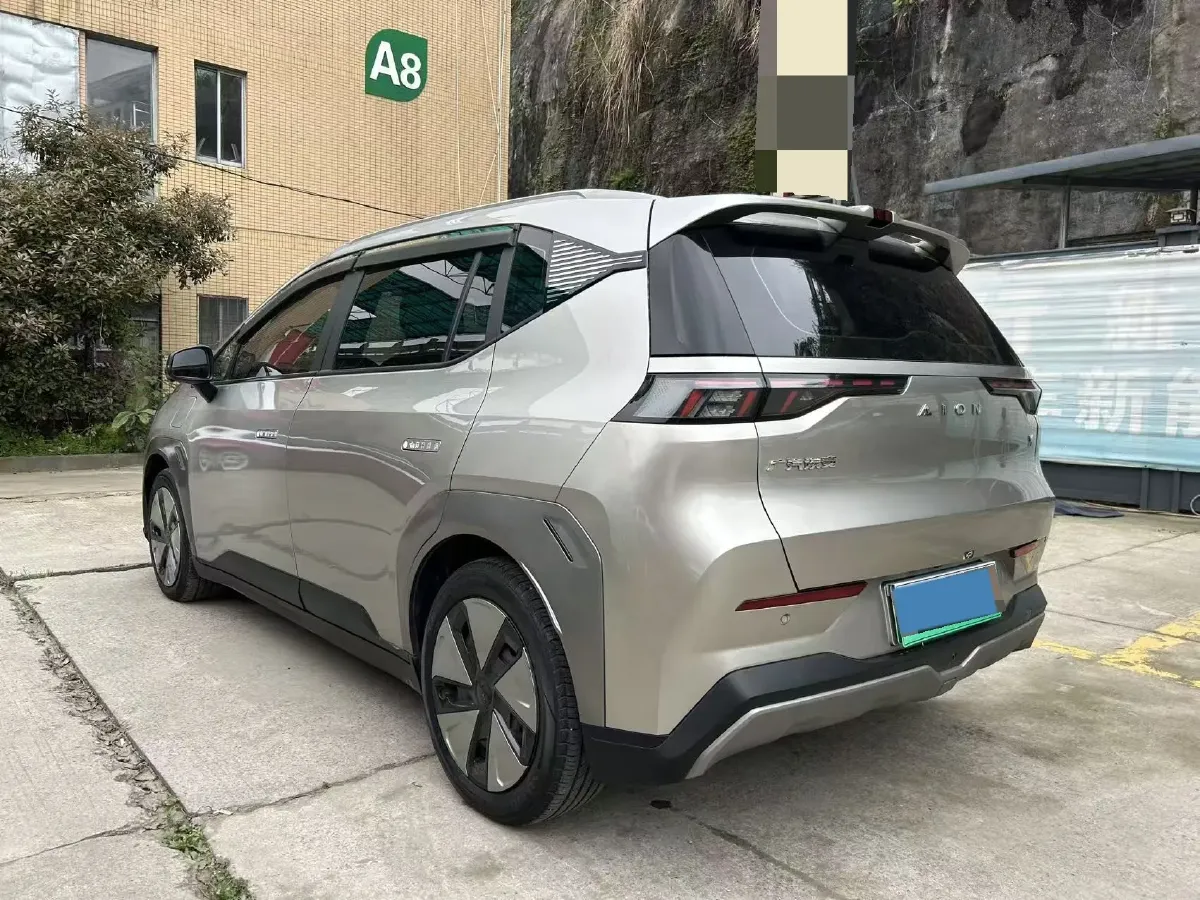 2022 Geely Okavango 1.8T 184HP L4 7DCT,autocango,china used car exporter,china ev exporter,chinese used car exporter,chinese used ev exporter