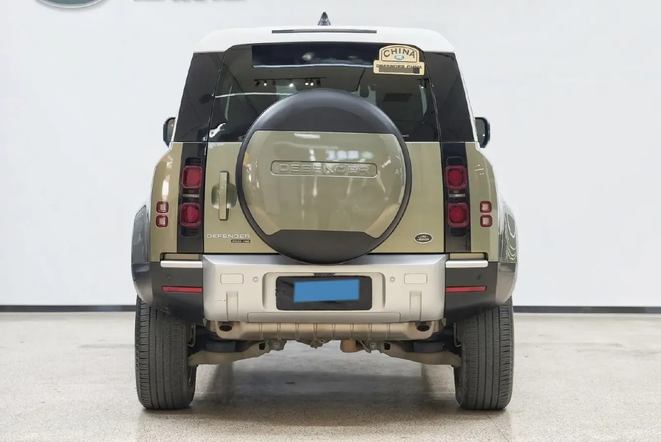 2020 Land Rover Defender 3.0T 400HP L6 8AT,autocango,china used car exporter,china ev exporter,chinese used car exporter,chinese used ev exporter