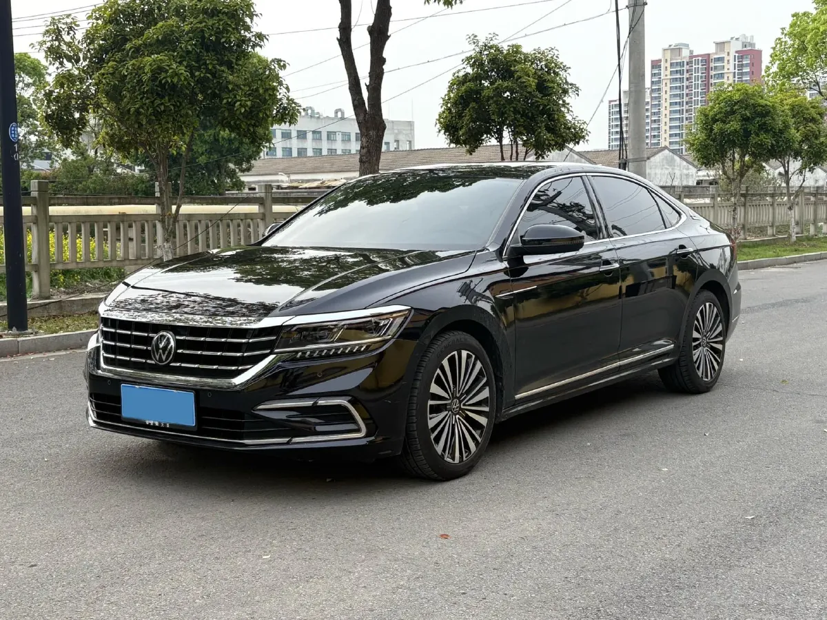 2021 Volkswagen Passat 2.0T 186HP L4 7DCT,autocango,china used car exporter,china ev exporter,chinese used car exporter,chinese used ev exporter