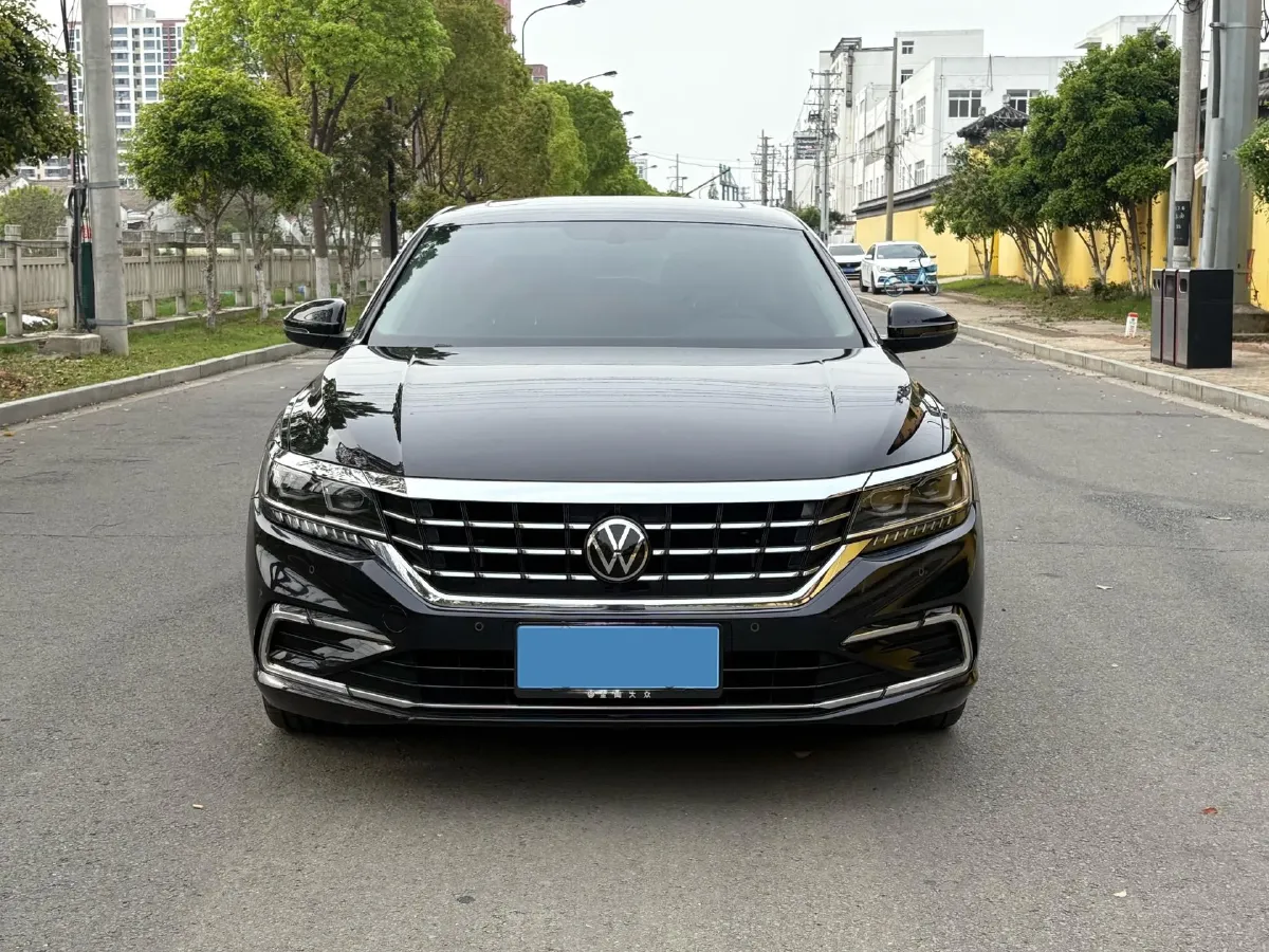 2021 Volkswagen Passat 2.0T 186HP L4 7DCT,autocango,china used car exporter,china ev exporter,chinese used car exporter,chinese used ev exporter