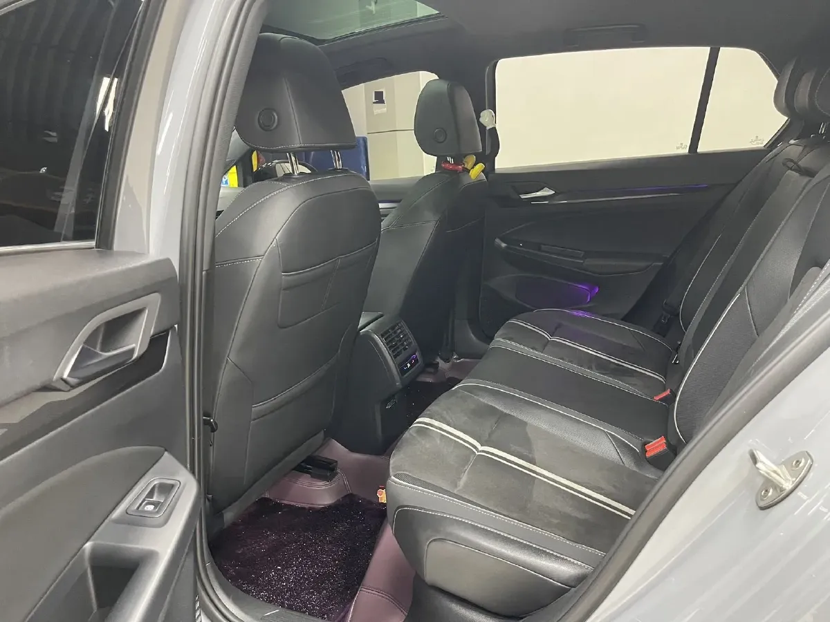 2023 Volkswagen Golf 1.4T 150HP L4 7DCT,autocango,china used car exporter,china ev exporter,chinese used car exporter,chinese used ev exporter