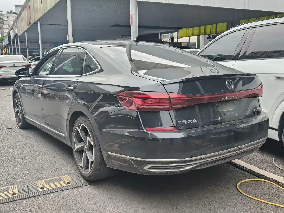 2023 Volkswagen Passat 2.0T 186HP L4 7DCT,autocango,china used car exporter,china ev exporter,chinese used car exporter,chinese used ev exporter