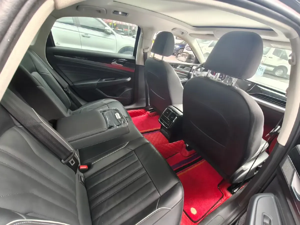 2023 Volkswagen Passat 2.0T 186HP L4 7DCT,autocango,china used car exporter,china ev exporter,chinese used car exporter,chinese used ev exporter