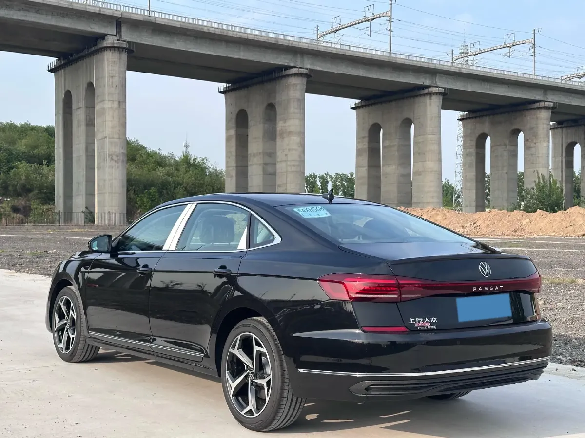 2026 Volkswagen Passat 2.0T 186HP L4 7DCT,autocango,china used car exporter,china ev exporter,chinese used car exporter,chinese used ev exporter