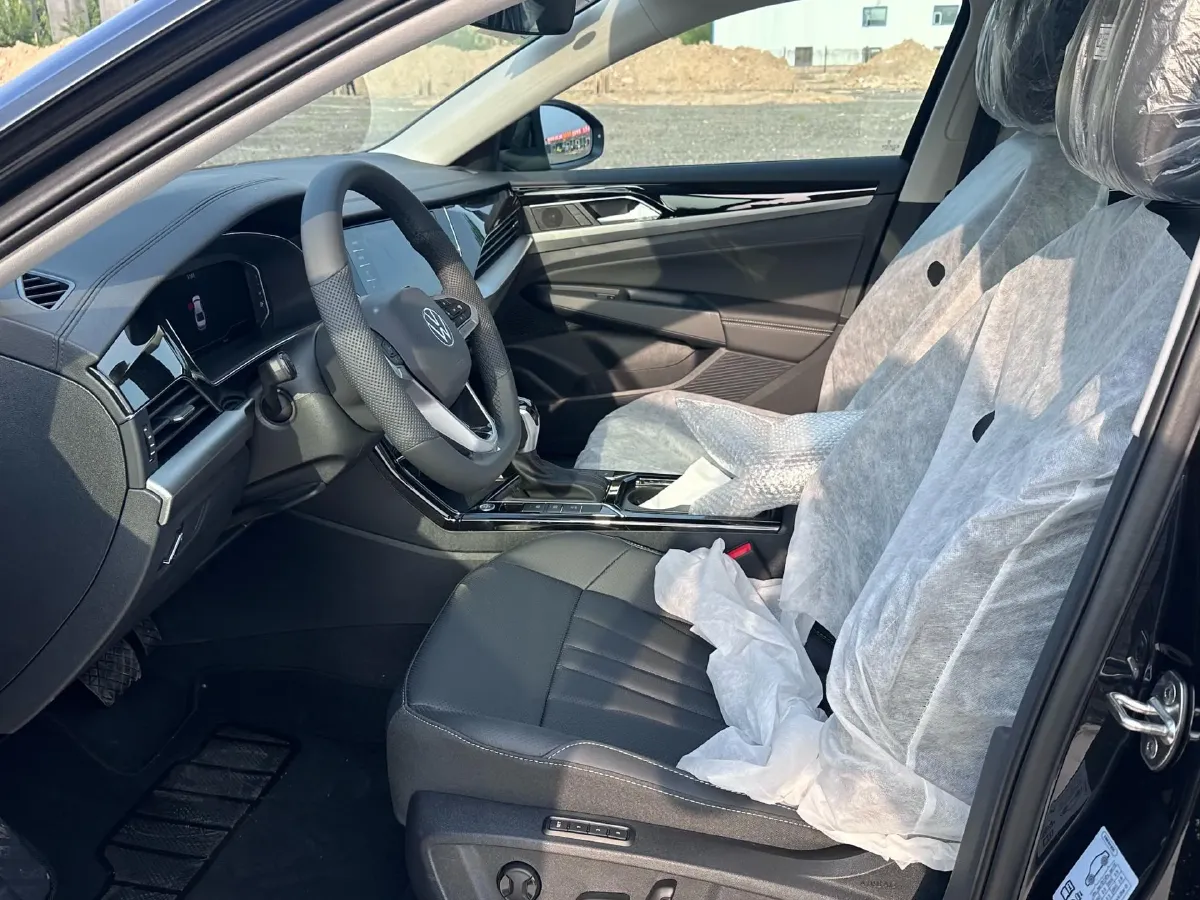 2026 Volkswagen Passat 2.0T 186HP L4 7DCT,autocango,china used car exporter,china ev exporter,chinese used car exporter,chinese used ev exporter