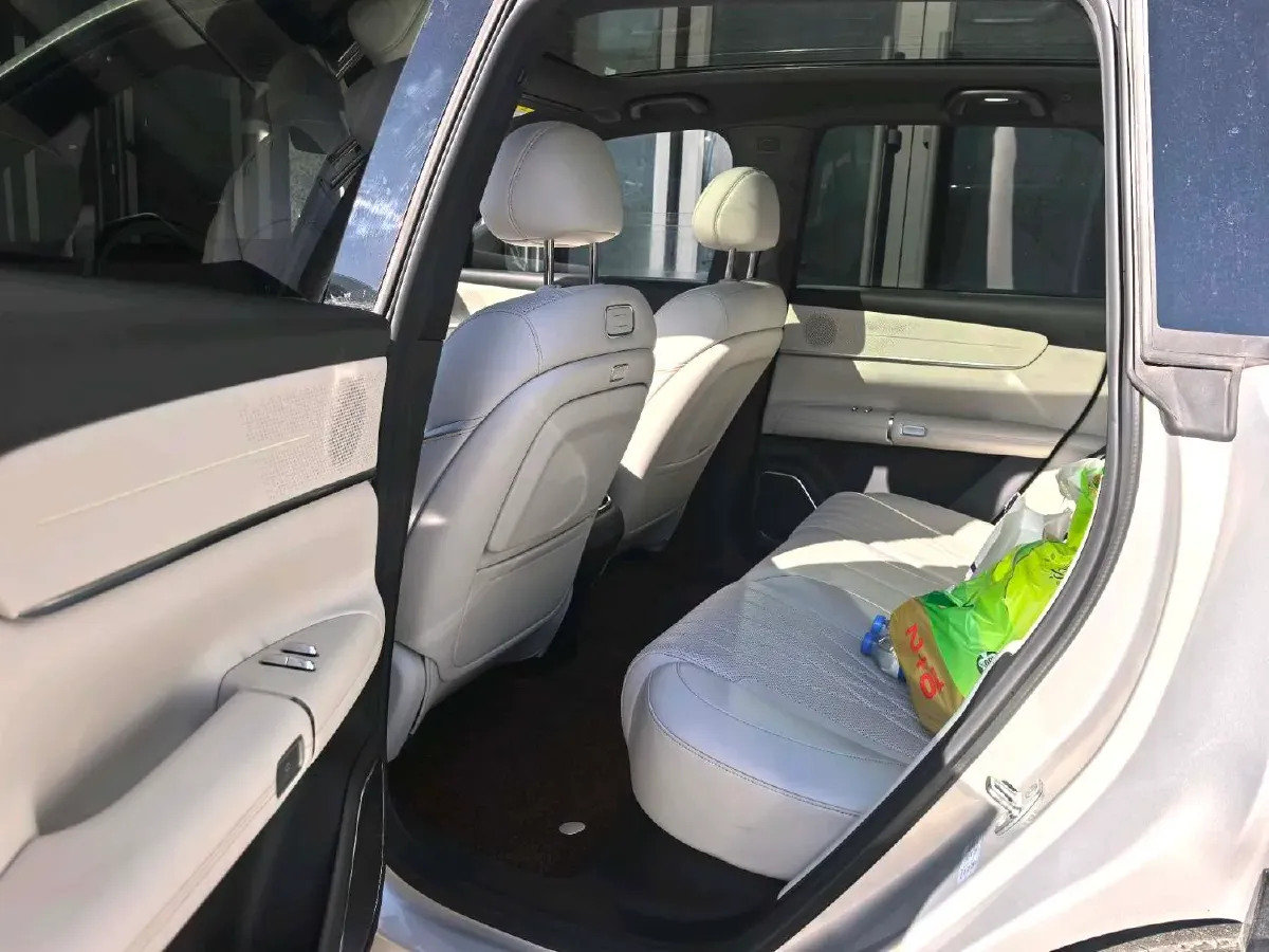 2025 ChangAn QiYuan Q07 1.5T 150HP L4 E-CVT PHEV,autocango,china used car exporter,china ev exporter,chinese used car exporter,chinese used ev exporter