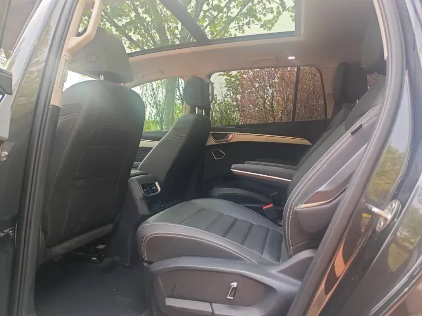 2022 Volkswagen Talagon 2.0T 220HP L4 7DCT,autocango,china used car exporter,china ev exporter,chinese used car exporter,chinese used ev exporter