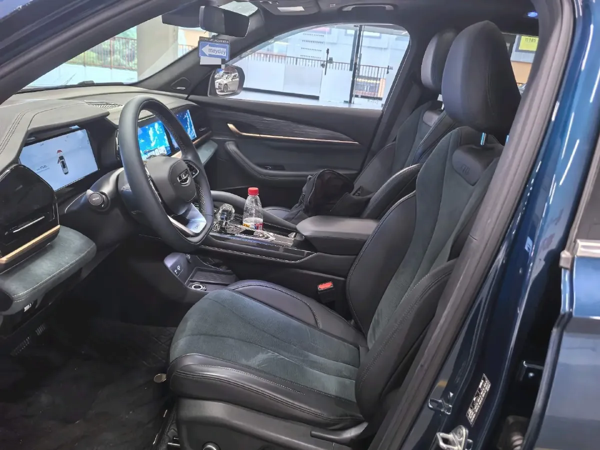 2021 Geely Monjaro 2.0T 218HP L4 7DCT,autocango,china used car exporter,china ev exporter,chinese used car exporter,chinese used ev exporter