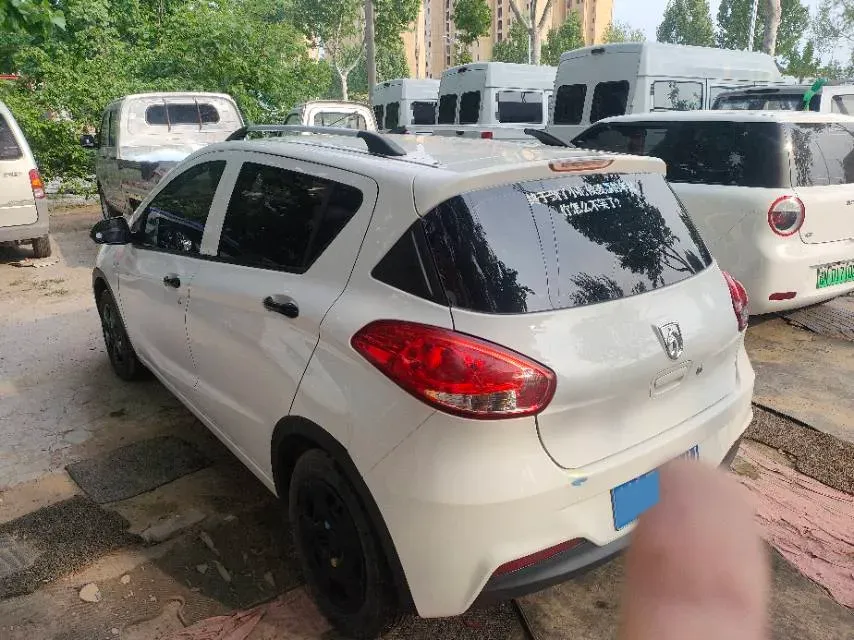 2016 BaoJun 310 1.2L 82HP L4 5MT,autocango,china used car exporter,china ev exporter,chinese used car exporter,chinese used ev exporter