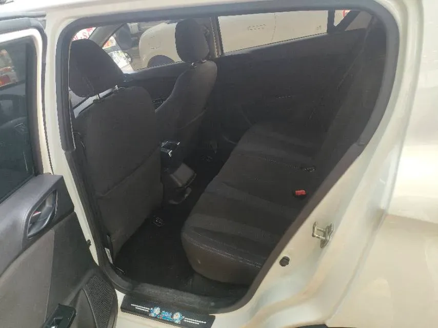 2016 BaoJun 310 1.2L 82HP L4 5MT,autocango,china used car exporter,china ev exporter,chinese used car exporter,chinese used ev exporter