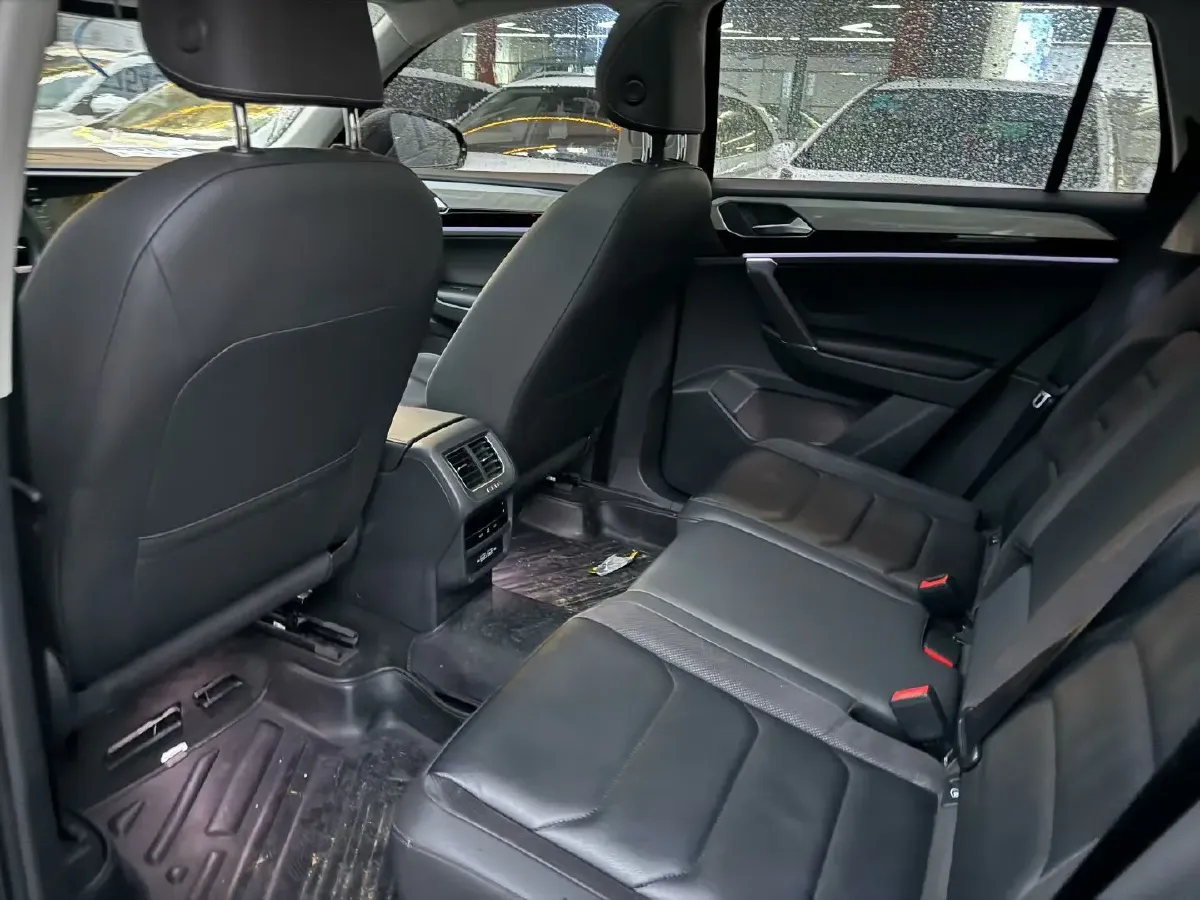 2021 Volkswagen Tayron 2.0T 186HP L4 7DCT,autocango,china used car exporter,china ev exporter,chinese used car exporter,chinese used ev exporter