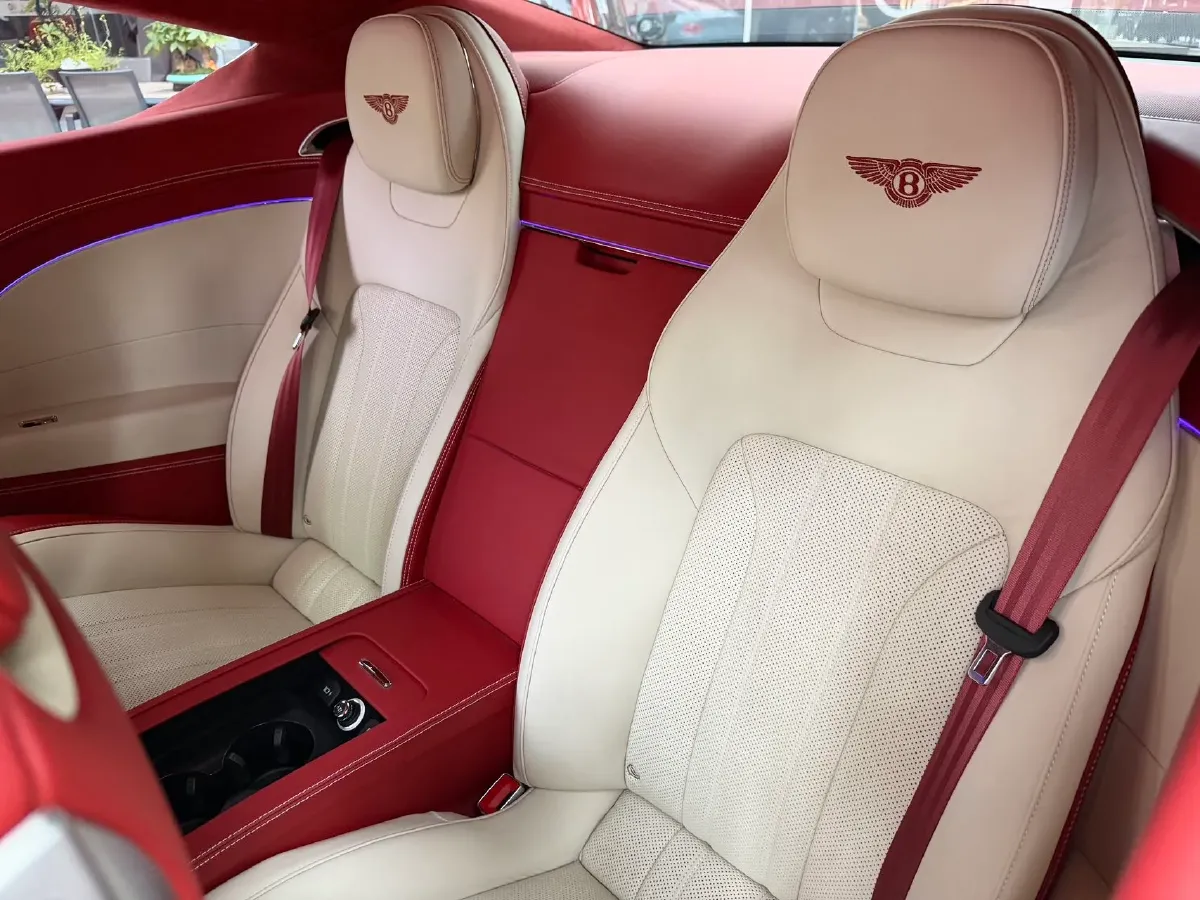 2022 Bentley Flying Spur 4.0T 550HP V8 8DCT,autocango,china used car exporter,china ev exporter,chinese used car exporter,chinese used ev exporter