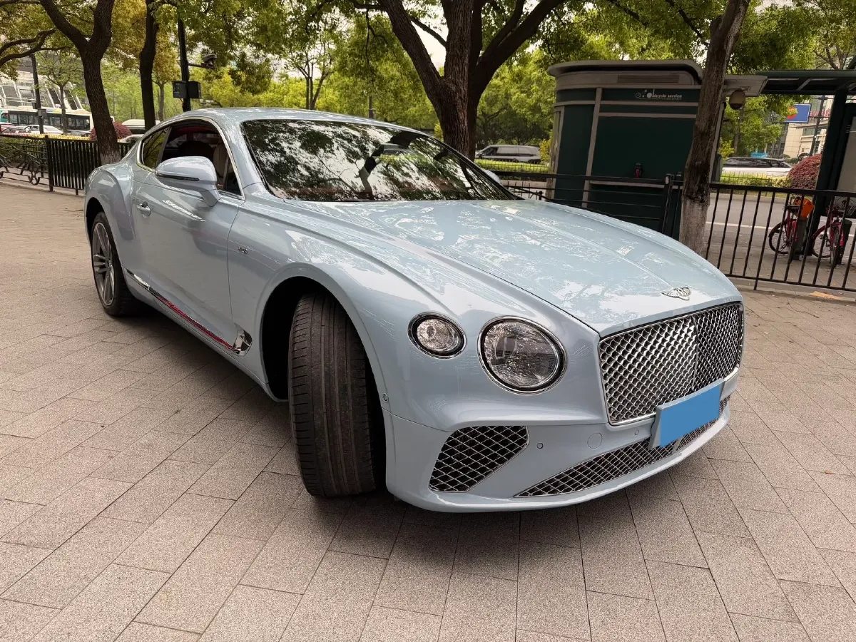 2022 Bentley Flying Spur 4.0T 550HP V8 8DCT,autocango,china used car exporter,china ev exporter,chinese used car exporter,chinese used ev exporter