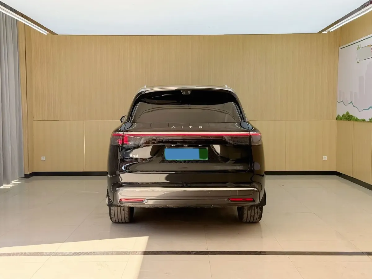 2025 AITO AITO M8 REEV 160HP REEV 53.4KWH,autocango,china used car exporter,china ev exporter,chinese used car exporter,chinese used ev exporter