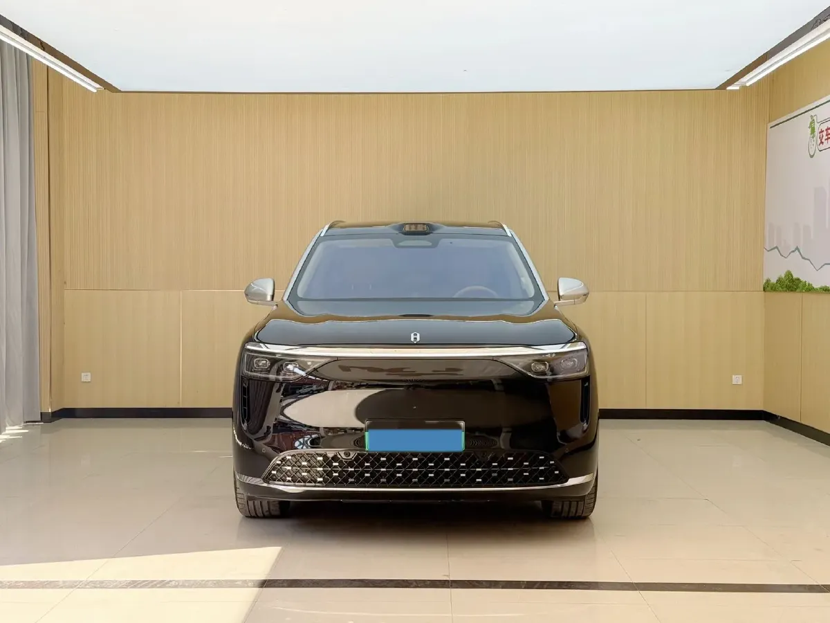 2025 AITO AITO M8 REEV 160HP REEV 53.4KWH,autocango,china used car exporter,china ev exporter,chinese used car exporter,chinese used ev exporter